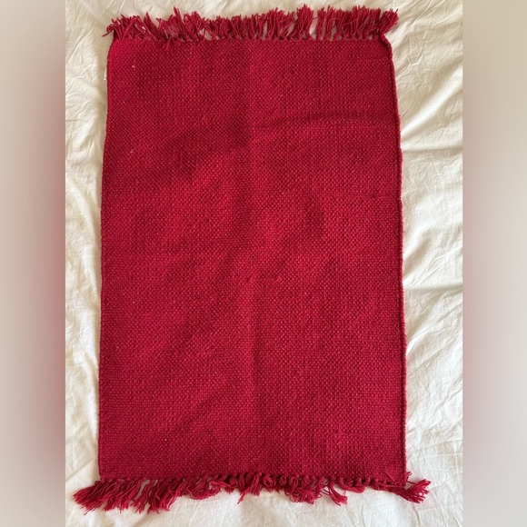Red woven doormat - Picture 2 of 3